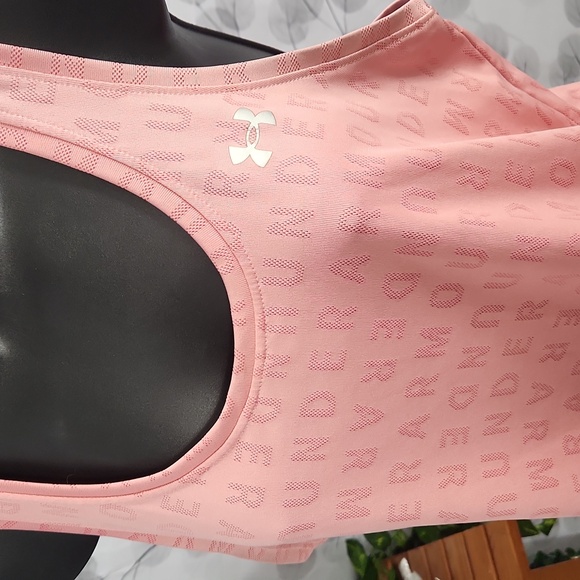 Under Armour Loose Fit Tank - Picture 4 of 8